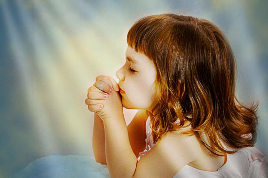 PRAYING-CHILD